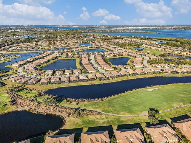 6467 WILLOWSHIRE WAY, Bradenton, FL 34212