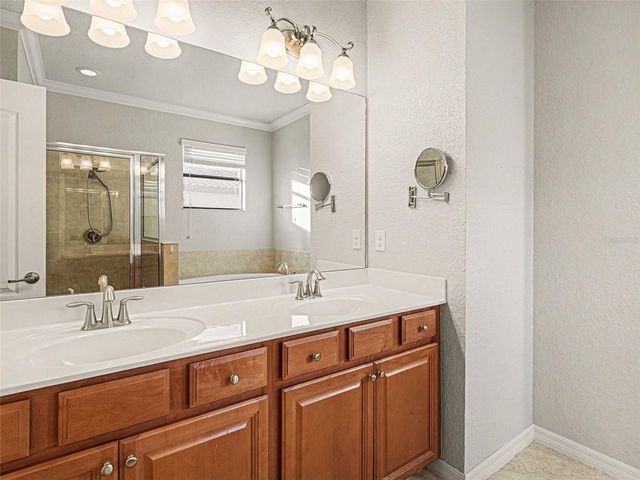 6467 WILLOWSHIRE WAY, Bradenton, FL 34212