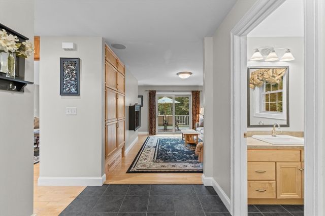 105 Mixter, Holden, MA 01520