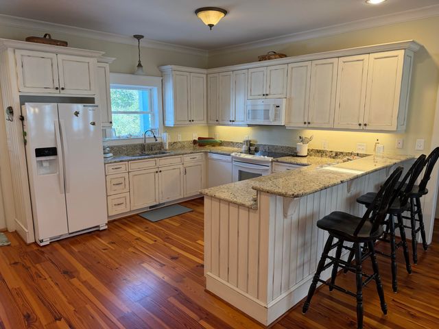 709 Jungle Road, Edisto Beach, SC 29438