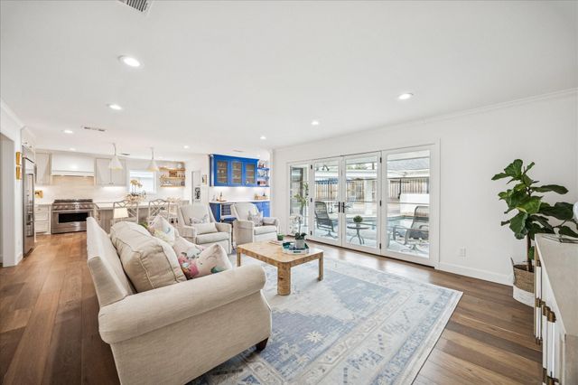 7906 Meadowbriar Lane, Houston, TX 77063