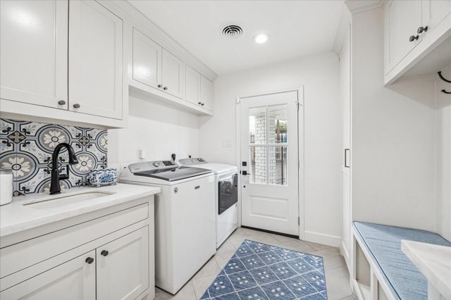 7906 Meadowbriar Lane, Houston, TX 77063