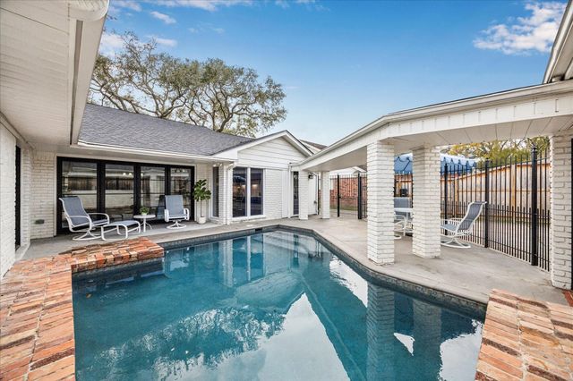 7906 Meadowbriar Lane, Houston, TX 77063