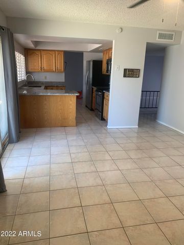 4132 W Shangri La Road, Phoenix, AZ 85029