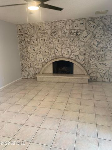 4132 W Shangri La Road, Phoenix, AZ 85029