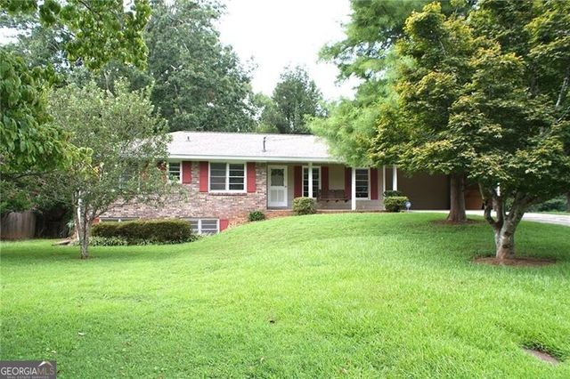 6725 Ridge Moore Drive, Peachtree Corners, GA 30360