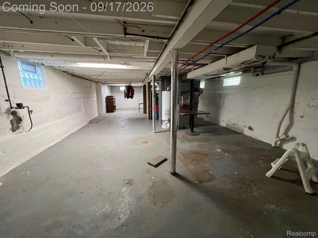 19321 Florida Street, Roseville, MI 48066