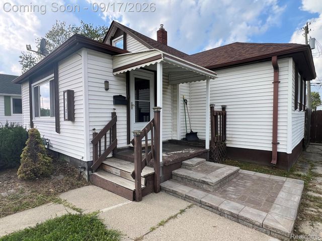 19321 Florida Street, Roseville, MI 48066
