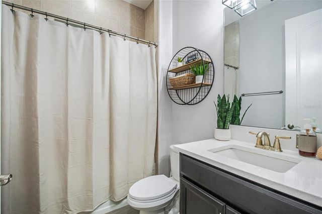 13415 ALDERLEY DRIVE, Orlando, FL 32832