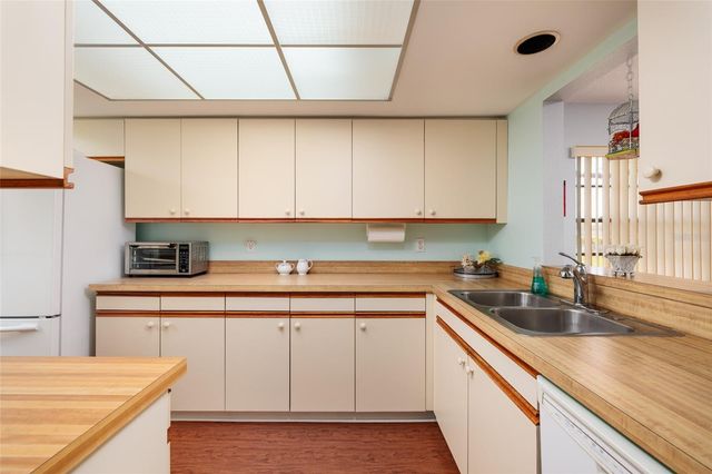 1601 43RD STREET N 149, St Petersburg, FL 33713