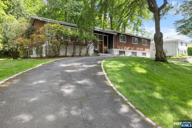401 Cumberland Street, Englewood, NJ 07631