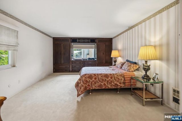 401 Cumberland Street, Englewood, NJ 07631