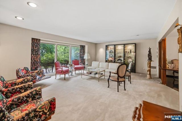 401 Cumberland Street, Englewood, NJ 07631