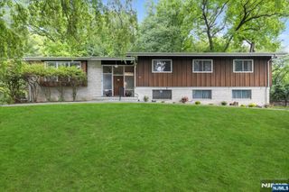 401 Cumberland Street, Englewood, NJ 07631