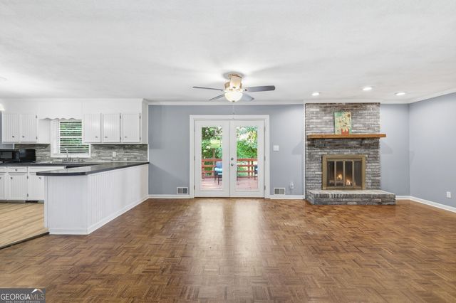 30 Rosedale Street, Toccoa, GA 30577