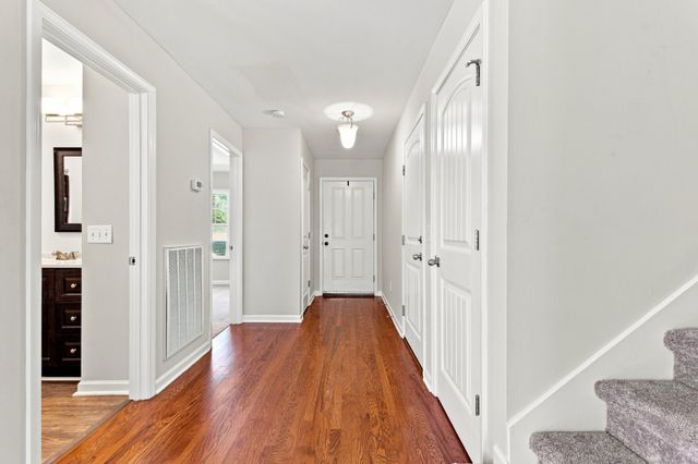 3537 Harpeth Springs Dr, Nashville, TN 37221
