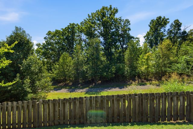 3537 Harpeth Springs Dr, Nashville, TN 37221