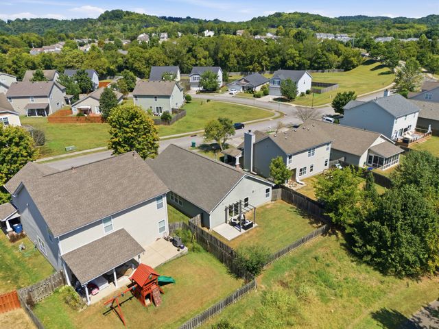 3537 Harpeth Springs Dr, Nashville, TN 37221