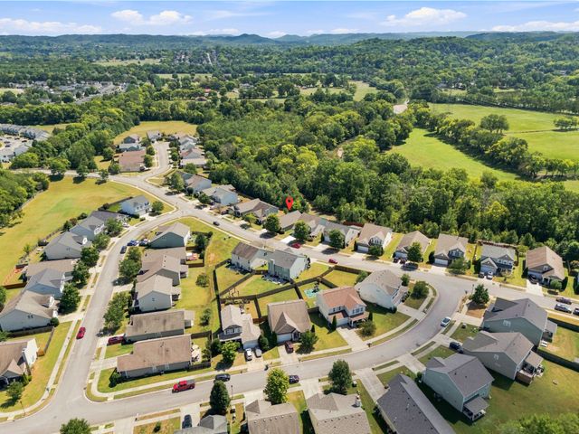 3537 Harpeth Springs Dr, Nashville, TN 37221