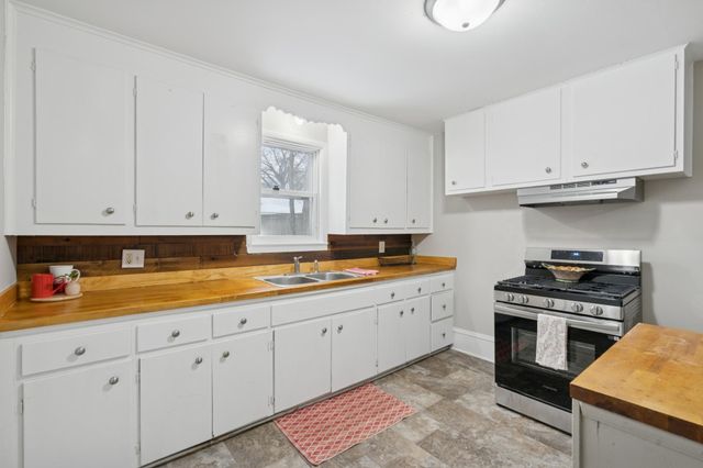 3611 Queen Avenue N, Minneapolis, MN 55412