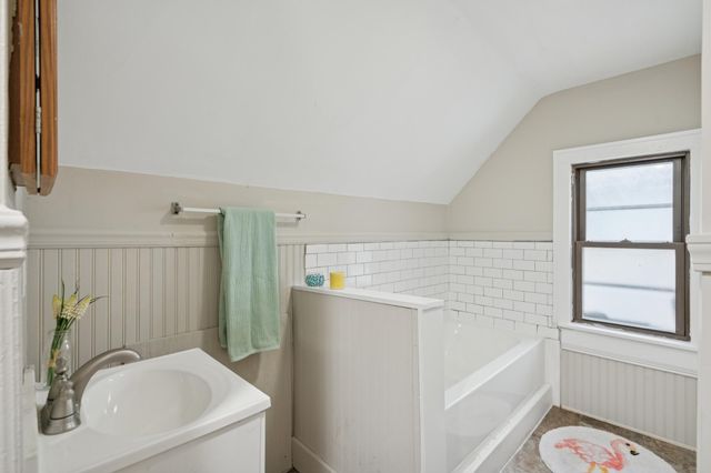 3611 Queen Avenue N, Minneapolis, MN 55412