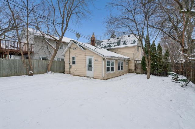 3611 Queen Avenue N, Minneapolis, MN 55412