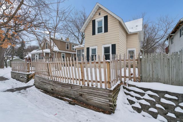 3611 Queen Avenue N, Minneapolis, MN 55412