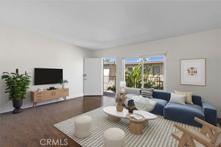 271 16th Pl D, Costa Mesa, CA 92627