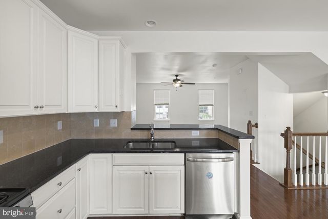 418 CHARLES AVE, Hanover, PA 17331