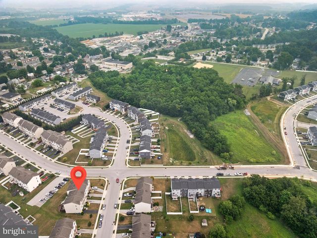 418 CHARLES AVE, Hanover, PA 17331