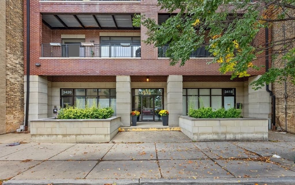 3418 W Foster Avenue 202, Chicago, IL 60625 — exterior
