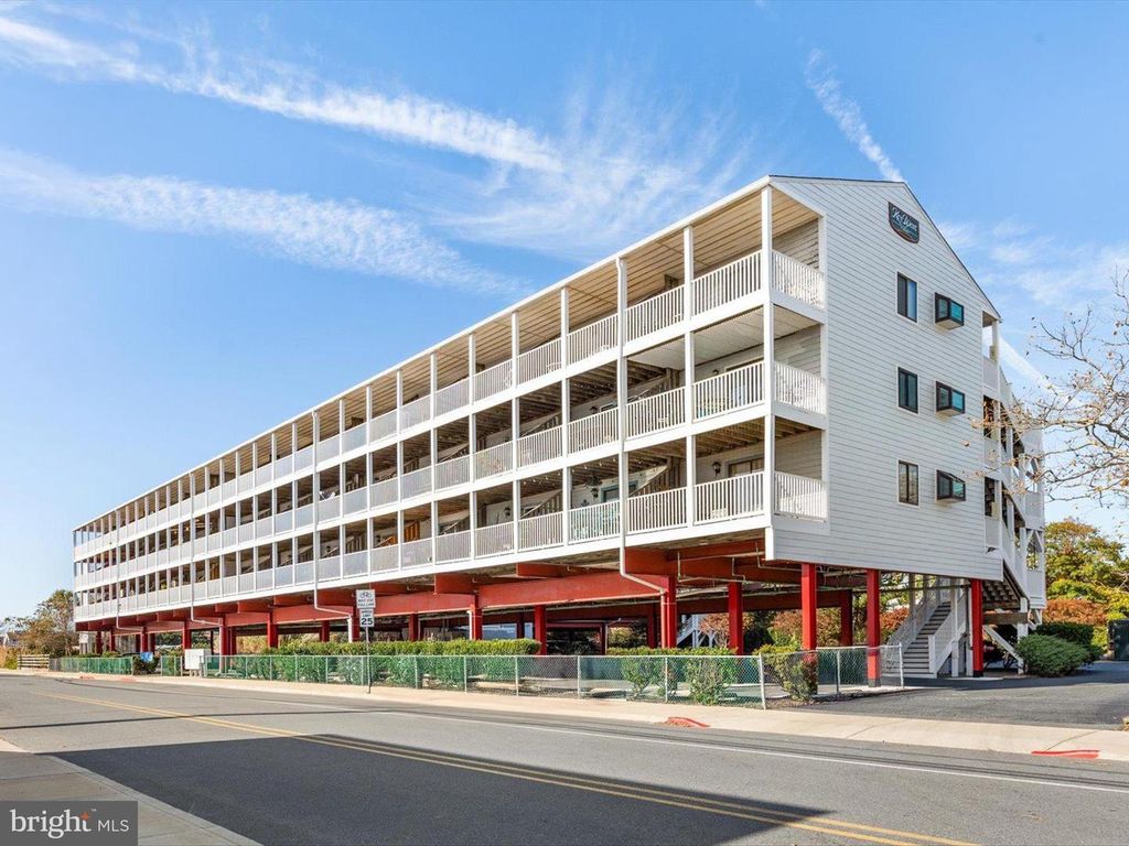 300 ROBIN DR #106, Ocean City, MD 21842