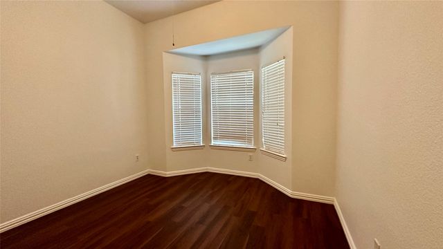 808 Pinnacle Circle, Lewisville, TX 75077