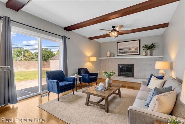5063 Abington Drive, Troy, MI 48085