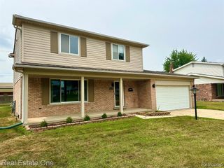 5063 Abington Drive, Troy, MI 48085