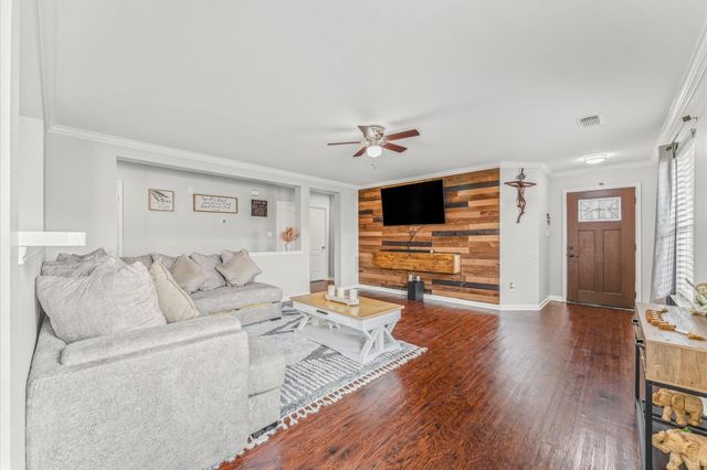 17011 Edgware Drive, Houston, TX 77084