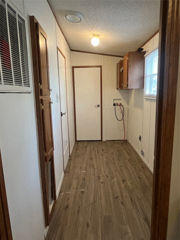 4322 Bradley Lane, Arlington, TX 76017