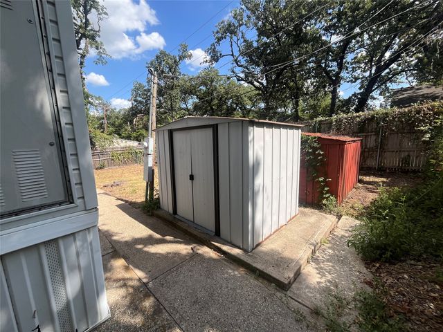 4322 Bradley Lane, Arlington, TX 76017