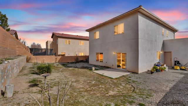 3211 Rio Maria Drive SW, Albuquerque, NM 87121