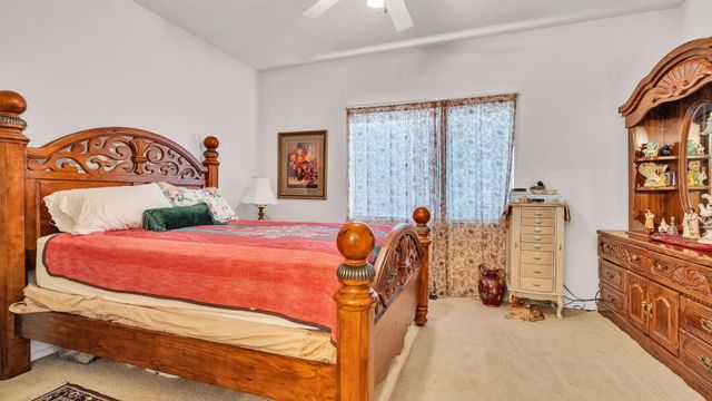 3211 Rio Maria Drive SW, Albuquerque, NM 87121