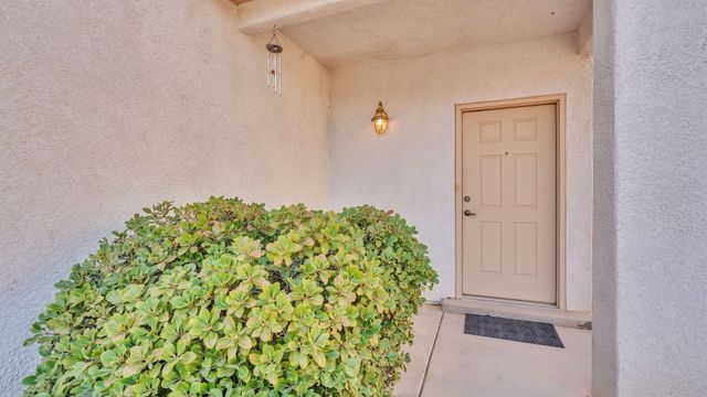 3211 Rio Maria Drive SW, Albuquerque, NM 87121