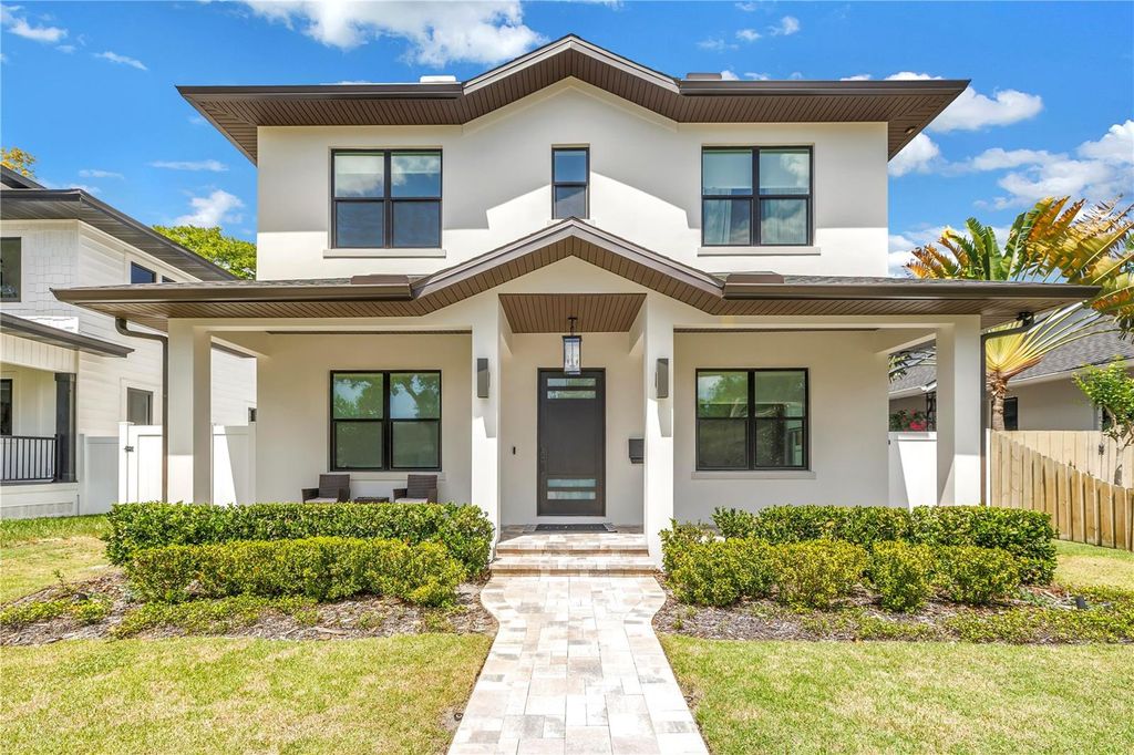 151 17TH AVENUE N, St Petersburg, FL 33704