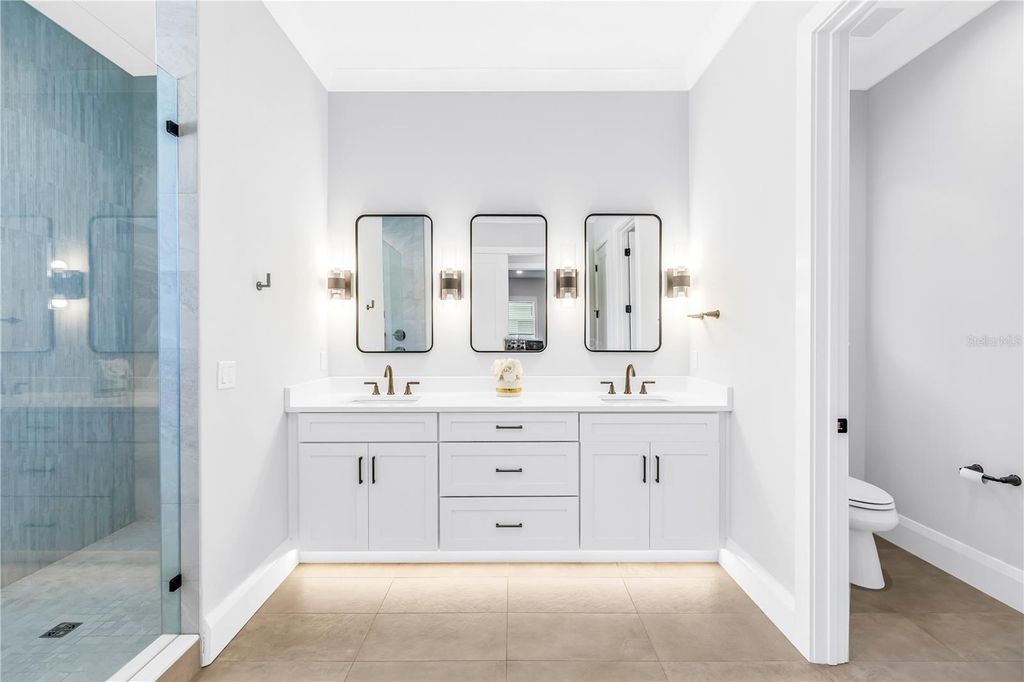 Image 22 of property listing at 151 17TH AVENUE N, St Petersburg, FL 33704