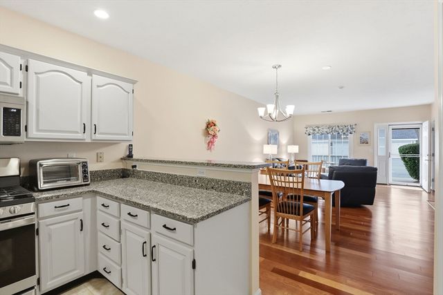 203 Allerton Commons Ln 203, Braintree, MA 02184