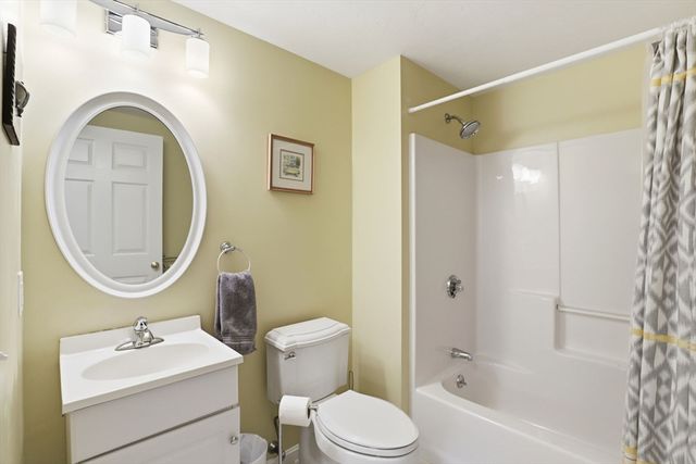 203 Allerton Commons Ln 203, Braintree, MA 02184