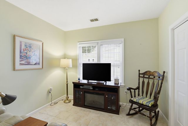203 Allerton Commons Ln 203, Braintree, MA 02184