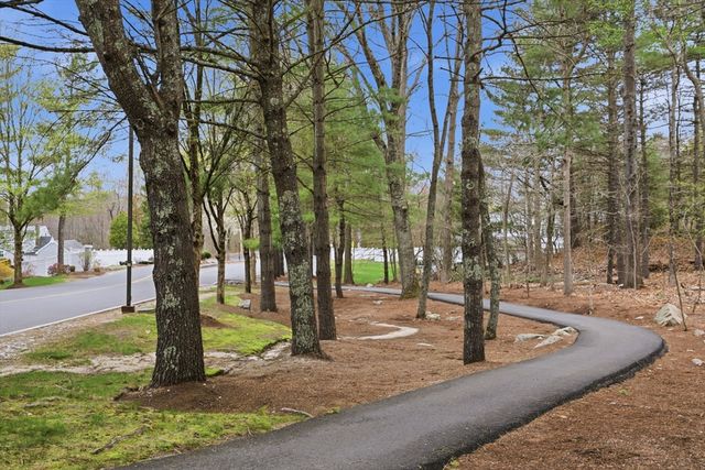 203 Allerton Commons Ln 203, Braintree, MA 02184