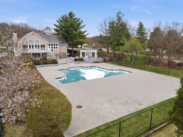 203 Allerton Commons Ln 203, Braintree, MA 02184
