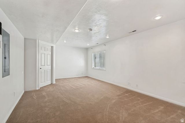 5037 W WHITE DIAMOND WAY, West Valley City, UT 84120