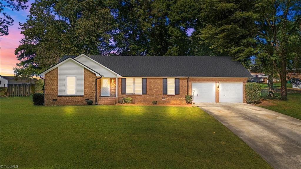 144 Westbridge Road, Winston-salem, NC 27107
